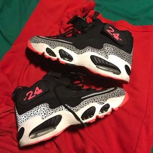 Nike Griffey Safari.